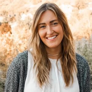 Meet your Posher, Lauren